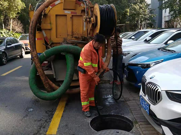 渭滨排污管道清淤