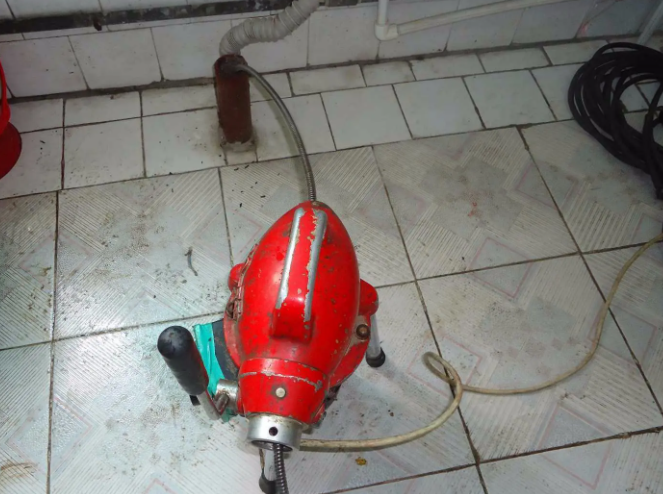 渭滨下水道疏通